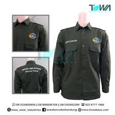 Secara umum terdiri daripada baju berwarna cerah dan seluar panjang warna biru. Penempatan Posisi Terbaik Bordir Logo Untuk Branding Baju Seragam Towa Wear Industries