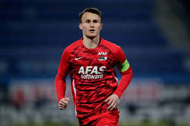 De broertjes teun en peer koopmeiners staan samen op het veld bij @azalkmaar. Arsenal Turn Attentions To Az Alkmaar S Teun Koopmeiners Sportscri