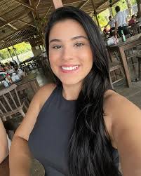 Que momento único, que momento lindo! Com você realizo todos os meus sonhos  Te amo muito! Feliz 3.0 😍♥️