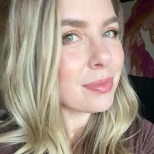 Day 6 & here's a simple one for ya! Don't fall asleep at night before ...