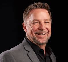 Chris Newberry's Instagram, Twitter & Facebook