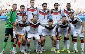 Auch, weil die nationalmannschaft, typisch deutsch, verwaltung kann. Diese Elf Sollen Es Gegen Ghana Richten Deutschland Begann Sein Zweites Wm Spiel Gegen Ghana In Derselben Aufstellung Wie Gegen Portugal