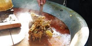 Sie kameng ini juga merupakan hidangan tradisional yang sering. Eric Masterchef Masak Kari Kambing Khas Aceh Aslinya Dimasak Dengan Biji Ganja Halaman All Kompas Com