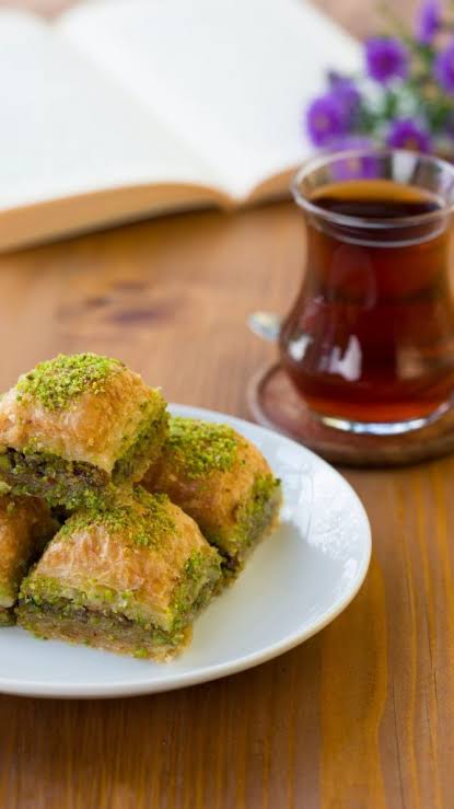 Baklava Turki Kudapan Manis Kaya Rasa - Armita Fibri