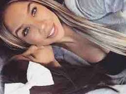 Dora Castillo's Instagram, Twitter & Facebook