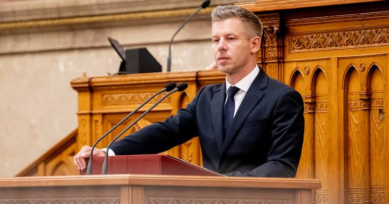 Index - Belföld - Magyar Péter rendkívüli javaslatot tett, újra ülésezik az Országgyűlés
