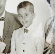 Seinfeld S Wife Posts Child Photo Of The Comedian On His 60th Birthday Famous Kids Famous Babies Young Celebrities
