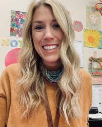 📚 Duncanville Reads was in full effect yesterday! Thank you to everyone  who came out to our Book Distribution Event at Duncanville High School! We  loved seeing students from Pre-K through 12th