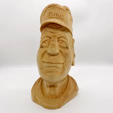 Sharing my latest commission piece.. A well-preserved piece of art. This is  carved from mahogany wood.