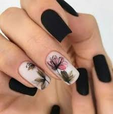 Las uñas amarillas con negro son una gran idea si quieres lucir unas uñas hermosas y con mucha personalidad. 57 Disenos De Unas Para Chicas Super Coquetos Y Lindos 2019 Floral Nail Designs Floral Nails Black Nail Designs