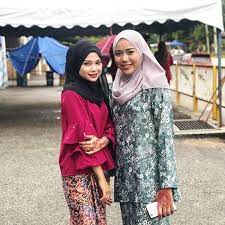 Pin By Tacha Moy On Girl Hijab Girl Hijab Kebaya Hijab Kain Batik