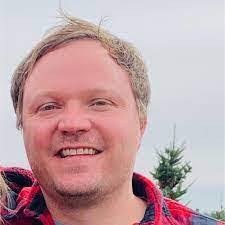 Shane Brasseur's Instagram, Twitter & Facebook