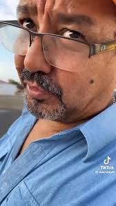 TIK TOK DE JOHN HARRIS CALDERÓN EN VIVO Y RADIO REFORMA SE OYE 102.7 FM  DESDE EL JARDIN LINETH DE LOS POZOS DE HERRERA EN FIESTA DE LUIS PITY  GONZÁLEZ Y MIRIAM