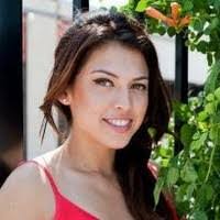 Stephanie Pina's Instagram, Twitter & Facebook