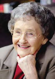 Lady Sharks head to regionals