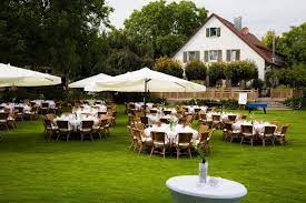 Partybus mieten | dann sind spaß, fun, party und eine richtig gute zeit garantiert. Garten Fur Feier Mieten Fur Dein Nachstes Umgestalten Von Locations Fur Bis Zu 50 Personen In Stuttgart Innerhalb Garten F Table Decorations Dolores Park Decor