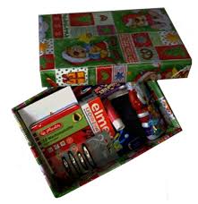 „weihnachten im schuhkarton ist der deutschsprachige zweig der weltweit größten geschenkaktion für kinder in not operation christmas child. Weihnachten Im Schuhkarton Mit Synergie Synergie