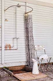 Outdoor showers are what i look forward to most during our annual summer excursion to the north carolina shore. Great Outdoor Shower Ideas For Refreshing Summer Time Hative