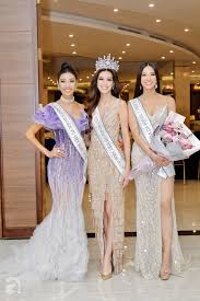 Hoa hậu khánh vân đang tập luyện chăm chỉ, chuẩn bị cho việc đi thi sắc đẹp quốc tế. Khanh Van Bá»‹ Che Fan Kháº³ng Ä'á»‹nh A Háº­u 2 Thuy Van Bá»‹ Chen Ep Tin Tá»©c Online