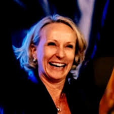 Et fantastisk lærerikt år med Ledelsesprogrammet på Norges Handelshøyskole  (NHH) ble i dag markert med en aldri så liten feiring 🎉 En spesiell takk  til Monica Rydland som med raushet, klokskap og… |