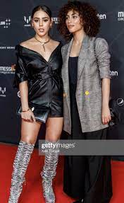 Pin De Ayseminelaydin En Danna Paola Maite Perroni Cantantes Actriz