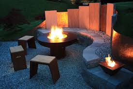 Unsere Grillschale Lasst Sich Gut Zeigen Und Passt Gut In Einen Grilltisch Feuerstelle Garten Feuerschalen Garten Feuerstelle