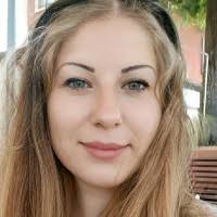 10+ profili “Eloise”