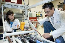 Red de Ingeniería Biomédica - INGENIERÍA BIOMÉDICA, CON GRAN PANORAMA  LABORAL ¿Por qué son importantes los Ingenieros Biomédicos? Debido a toda  la tecnología que se utiliza dentro de una unidad de atención