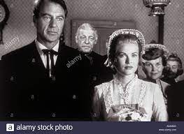If you and a friend are arguing about this then use this list of the most high noon is a 1952 american western film directed by fred zinnemann and starring gary cooper. High Noon Gary Cooper Und Grace Kelly Im Klassischen Westlichen Film 1952 Stockfotografie Alamy