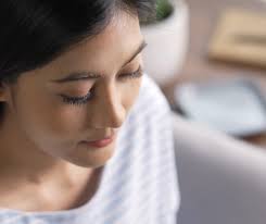 Did you know that 52 of the bones in the human body are in your feet and  ankles? 🦶 Whether you're running marathons, strolling the park or just  standing...