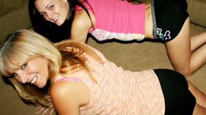 Mother-Daughter Porn Duo, The Sexxxtons, Want Father-Son Scene Partners -  TRPWL