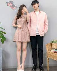Pakaian dres couple pink ~ ec mk wendah l atasan. Pin Oleh Annie Di My Style Di 2021 Gaya Model Pakaian Gaya Berpakaian Gaya Model Pakaian Korea