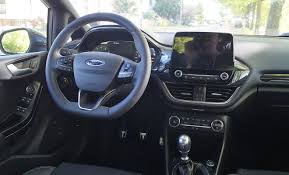 O icónico modelo da ford, ford fiesta, está disponível com motor híbrido. Ford Fiesta Kleine Feier Mit Grossem Boost Autogazette De