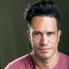 Dylan Lincoln (@DylanActor)