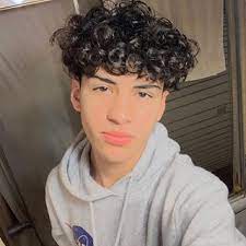 Pin By Leticia Ramirez On Marc Gomez Boy Hairstyles Boys With Curly Hair Korean Men Hairstyle