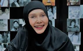 Anita has been married four times. Adik Nafi Anita Sarawak Cerai Hidap Kanser