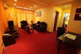 The regency scholar's inn is a newly revamped full service business hotel, located just 10 minutes away from kuala lumpur's central business district and the iconic petronas twin towers (klcc). Scholar S Inn Universiti Teknologi Malaysia Stay At Utm Stay With Us