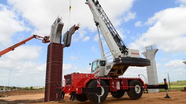 Link Belt RTC-8080 II Rough Terrain Crane