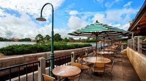 It offers inside and outdoor seating, and is very popular for views out onto the world showcase lagoon and for the nighttime specatcular, illuminations. Rose Crown Dining Room 961 Photos 474 Reviews British 1510 N Avenue Of The Stars Orlando Fl Restaurant Reviews Phone Number