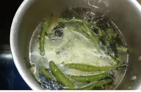Spicy potato bhaji is a very special and tasty dish and is very easy to make. à¤¬ à¤¸à¤¨ à¤• à¤¢ à¤•à¤² à¤¬à¤¨ à¤¨ à¤• à¤µ à¤§ Gujarati Dhokla Recipe Step By Step Photo Hindi