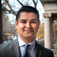 Miguel Flores: Windy City Realtor