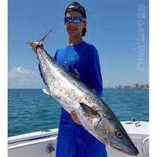 44lb King Fish Caught By Ryferraro14 On Bullbuster Brand Direct 25lb Line Fishingtheglobe Kayak Fishing Fish Kayaking