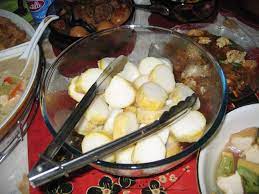 Resep lontong sayur padang dengan kuah berempah yang lezat; Lontong Wikipedia