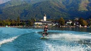 Lake wolfgang is a lake in austria that lies mostly within the state of salzburg and is one of the best known lakes in the salzkammergut resort region. Rund Um Den Wolfgangsee Your Holiday In Hallstatt Austria