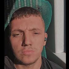 Why does scooter charging port pop when connecting charger?