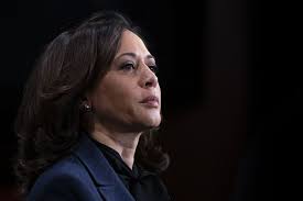 Kamala devi harris ( pron. Biden Holt Kamala Harris An Seine Seite Eine Fruhere Gegnerin