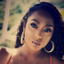 Jayna Thomas's Instagram, Twitter & Facebook