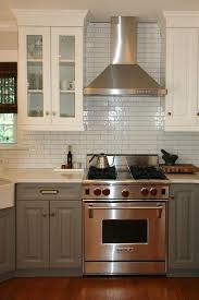 Love The Range Range Hood Two Tone Cabinets Basically Everything Upper And Lower Different Finishes Kitchen Remodel Small Kitchen Design Kitchen Remodel