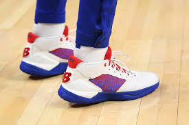 Kawhi shows off his shoes to kyrie irving pregame. Kawhi Leonard 2021 Net Worth Salary Records And Endorsements