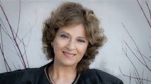 Harpist Erica Goodman